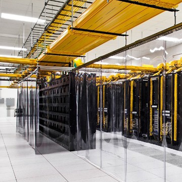 Chemin de câbles fibre : maximiser la sécurité, la conformité et la rentabili...